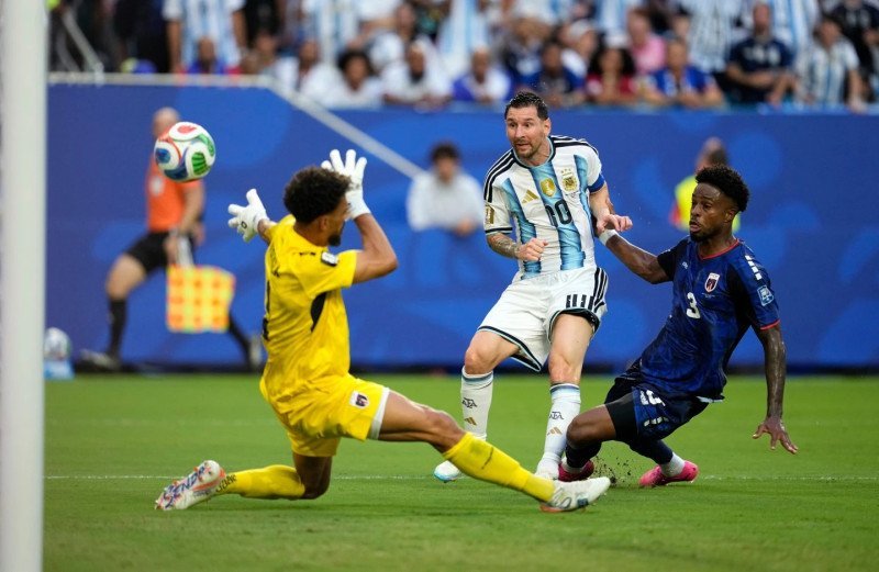 Que vaina en la Copa Argentina suda la camiseta pero avanza a octavos