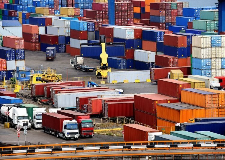 ¡Un ‘Bulto’ de Exportaciones! Zonas Francas Rompen Récord en RD durante 2025 Un Gran Volumen de Exportaciones: Zonas Francas Rompen Récord en RD durante 2025