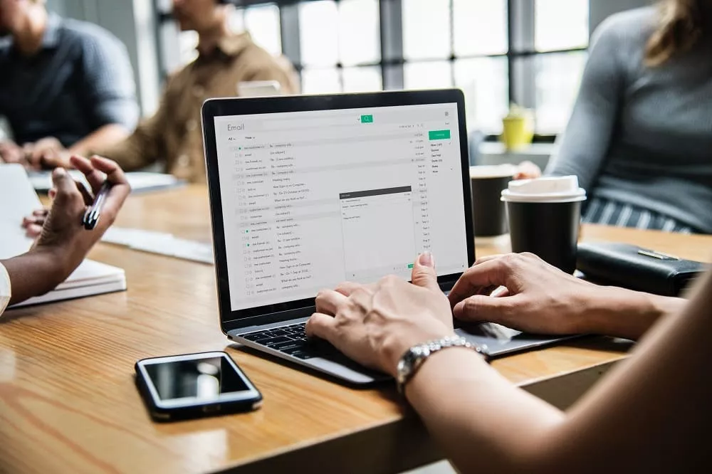 ¡’Tigueraje’ digital! Empresas dominicanas y el reto de la IA Empresas dominicanas y el reto de la IA