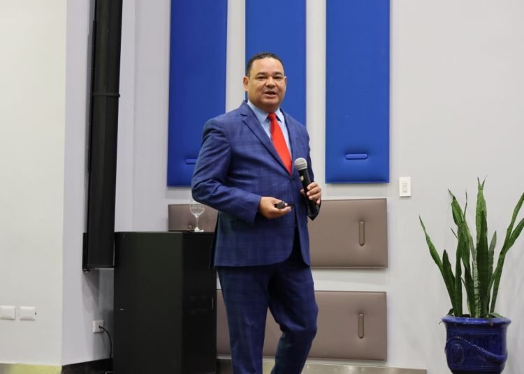 ¡El ‘tigueraje’ de anticipar las competencias que demanda la economía, según Franklin Vásquez! La anticipación de competencias que demanda la economía, según Franklin Vásquez