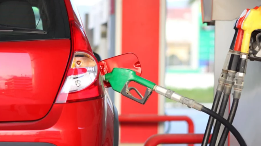 ¡Qué ‘bacano’! Gobierno mantiene ‘congelao’ combustibles con subsidio millonario Gobierno mantiene congelados precios de combustibles con subsidio millonario