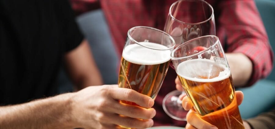 Importaciones de alcohol Un sube y baja que llena las arcas del Estado