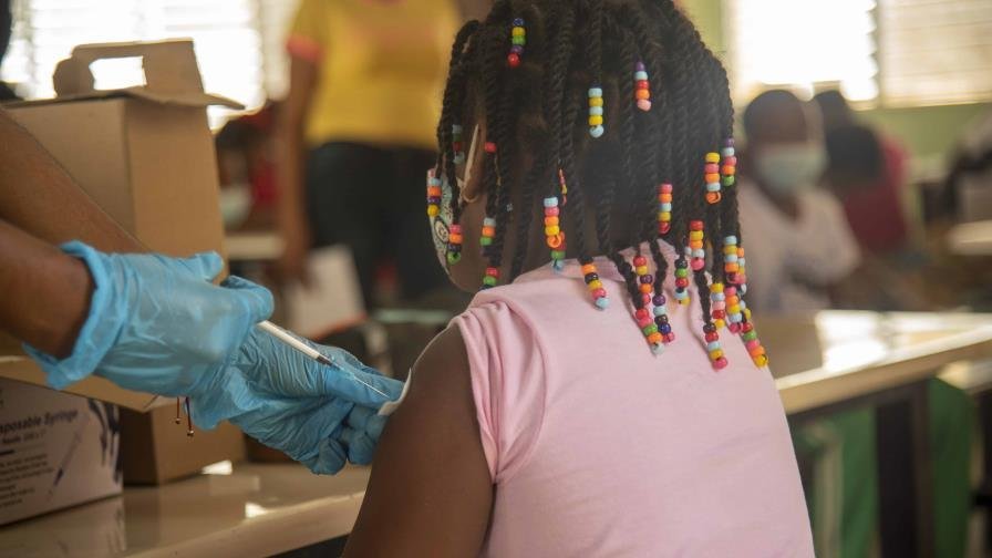 La ‘vaina’ de 13.5 millones de niños sin vacunas: un desafío global La vaina de 13.5 millones de niños sin vacunas: un desafío global
