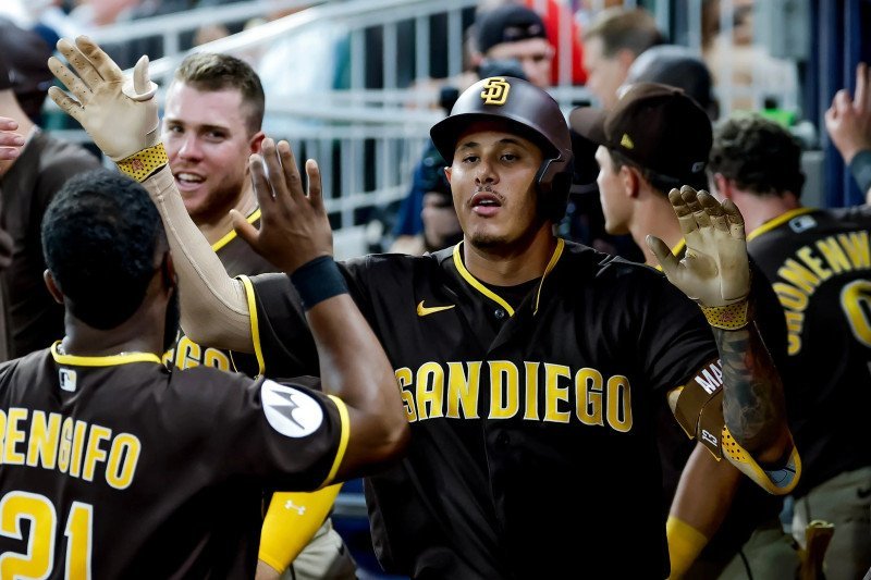 Machado y Tatis: ¡Un Dúo que ‘Bota la Bola’ y Pone a San Diego a Ganar! Machado y Tatis: Un Dúo que Bota la Bola y Pone a San Diego a Ganar