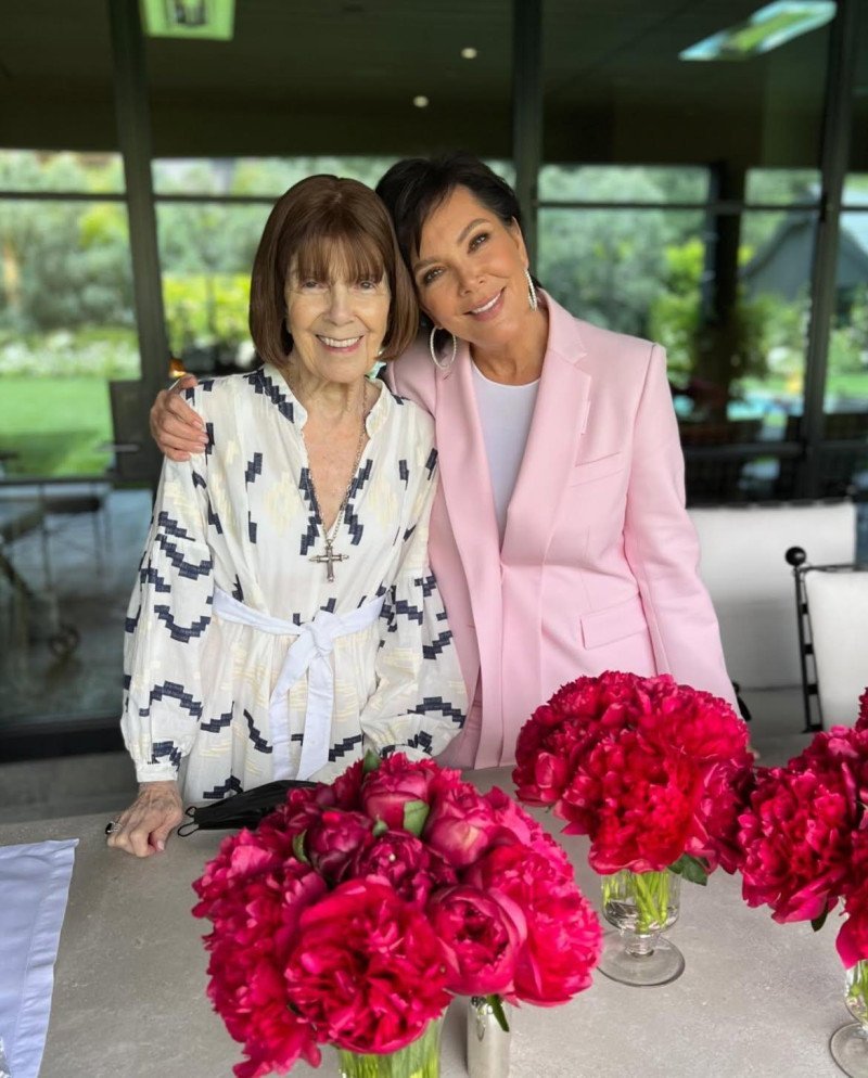 La ‘Vaina’ del Corazón: Adiós a Mary Jo ‘MJ’ Shannon, Matriarca de las Kardashian La Vaina del Corazón: Adios a Mary Jo MJ Shannon, Matriarca de las Kardashian