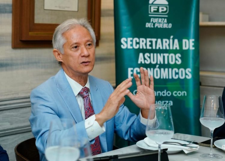 ¡Qué ‘vaina’! Ng Cortiñas revela el panorama económico del 2026: Inflación regresiva y menos chelitos en la calle Ng Cortiñas revela el panorama económico del 2026: Inflación regresiva y menos dinero en la calle