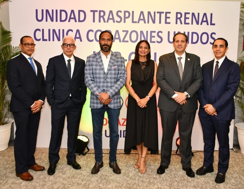 Clínica Corazones Unidos: ‘Una Vaina Bien’ con Nuevo Equipo de Trasplante Renal Clinica Corazones Unidos: Nuevo Equipo de Trasplante Renal