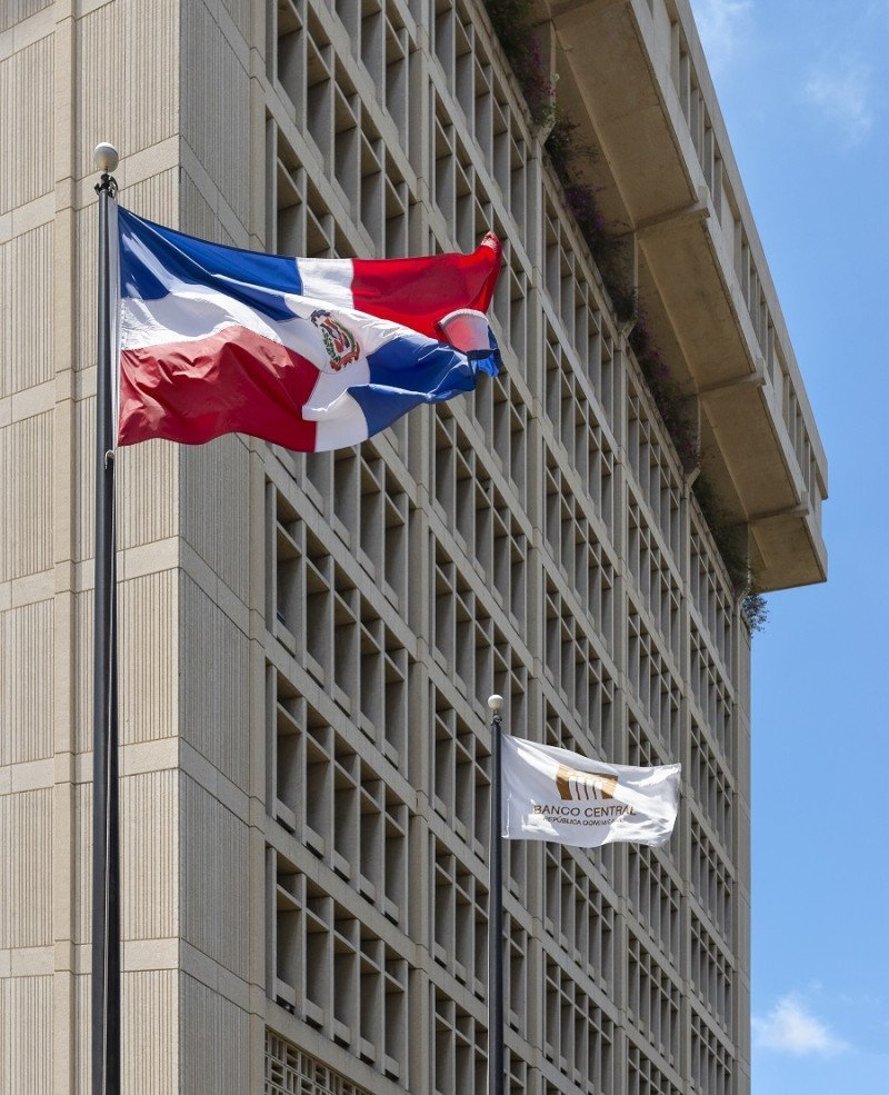 Banco Central Mantiene Tasa de Política Monetaria