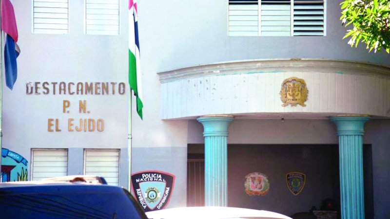 ¡Qué ‘Relajo’! Silencio oficial tras muerte de teniente en destacamento de Santiago Muerte de teniente en Santiago silencia a la Policía