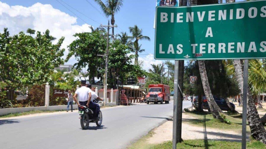 ¡Qué ‘Vaina’! Apagón en Las Terrenas Destapa Sobrecarga y Falta de Inversión Que Vaina! Apagon en Las Terrenas Destapa Sobrecarga y Falta de Inversion