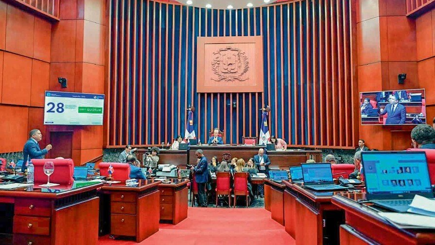Unapec y Defensor del Pueblo: Un ‘Coro’ Jevi para desmenuzar el Nuevo Código Penal Unapec y Defensor del Pueblo: Un Conversatorio Clave para el Nuevo Código Penal