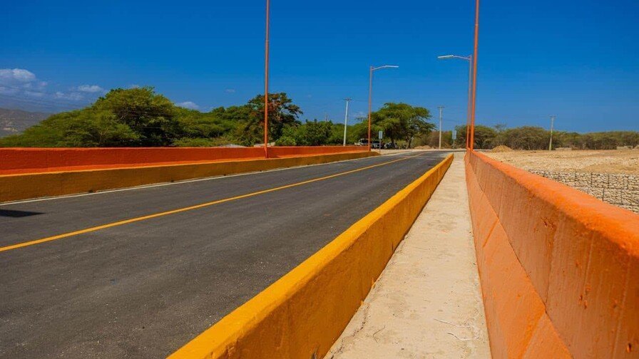 Abinader Inaugura Calles y Puente en Independencia con Millonaria Inversión