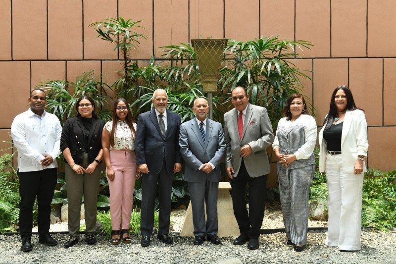 El Coro Pesao en las Aulas ADP Alerta por la Inseguridad Escolar en RD