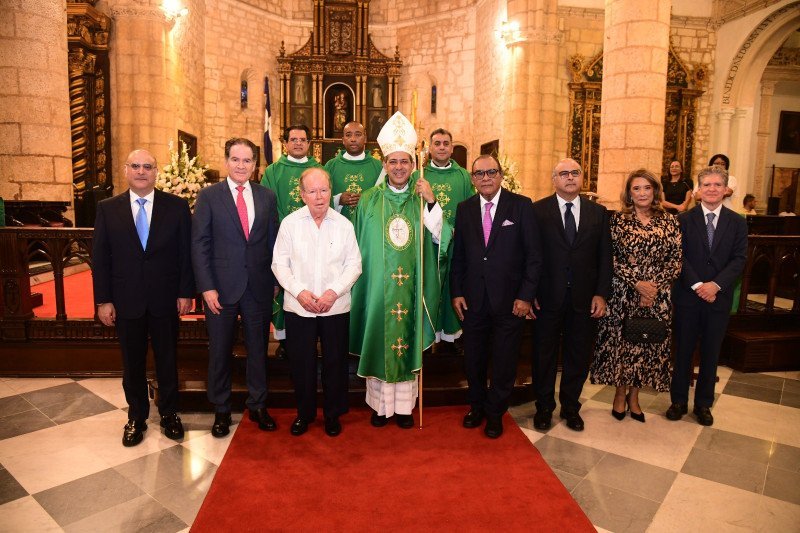 La ‘Vaina’ del Periodismo: Azorbispo Morel Diplán le Canta la Tabla a la Desinformación La Vaina del Periodismo: Arzobispo Morel Diplán le Canta la Tabla a la Desinformación