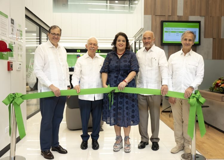 ¡El BHD se Pone ‘Bacano’ en Blue Mall Punta Cana con Nueva Sucursal! BHD Abre Nueva Sucursal en Blue Mall Punta Cana