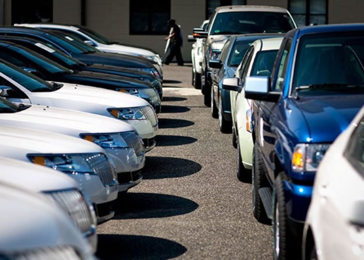 ¡Blanco, Gris y Azul: La ‘Vaina’ de los Colores de Carros en RD según la DGII! Blanco, Gris y Azul: La Vaina de los Colores de Carros en RD según la DGII