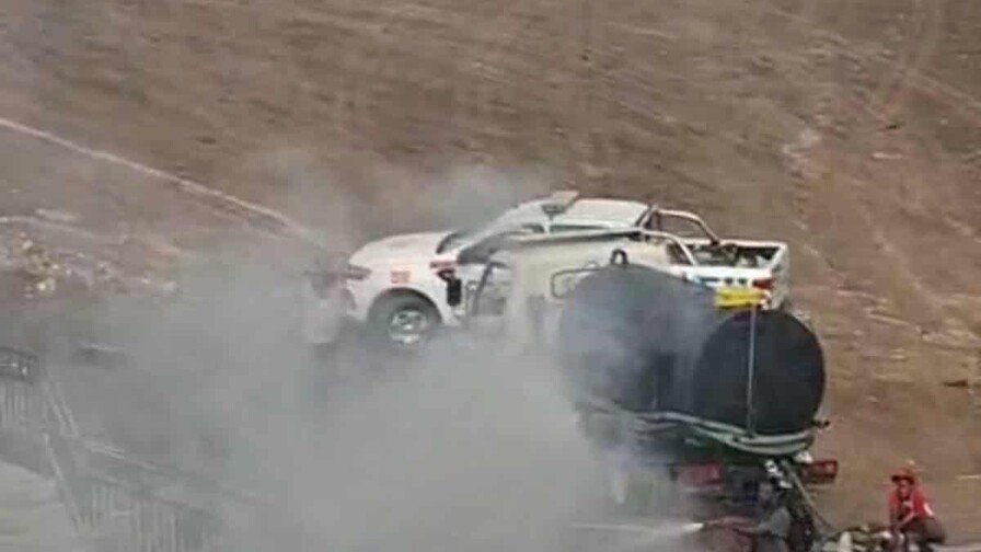 Rebú en la Duarte: Camioneta se Incendia y Arma Tremendo ‘Tapón’ Rebu en la Duarte: Camioneta se Incendia y Arma Tremendo Tapon