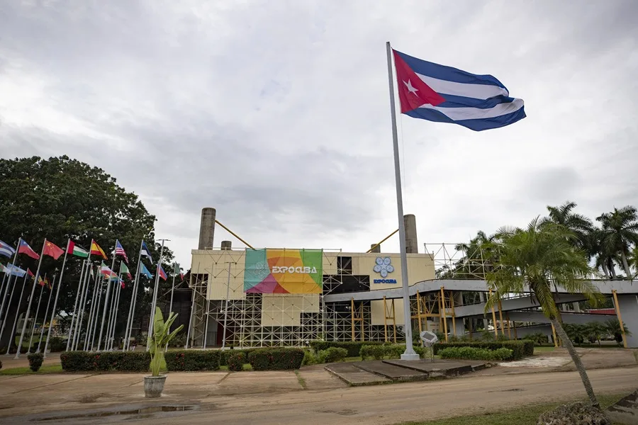 ¡Cuba suelta el ‘tigueraje’ económico!: Nuevas reglas para el sector privado Cuba suelta el tigueraje economico: Nuevas reglas para el sector privado