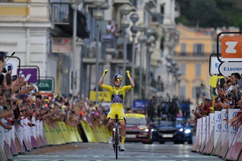 ¡Demi Vollering ‘la botó’ de nuevo: Campeona del Tour de Francia Femenino por segunda vez! Demi Vollering Campeona del Tour de Francia Femenino por Segunda Vez