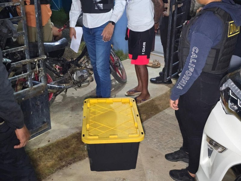 Desmantelan una red de narcos que operaba desde el litoral dominicano