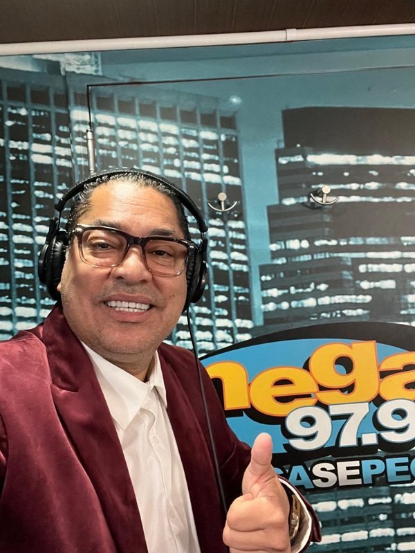 El ‘Pachá’ se Corona Rey del Desfile Dominicano en Manhattan: ¡Una Vaina de Éxito! Frederick Martinez El Pacha: Rey del Desfile Dominicano de Manhattan