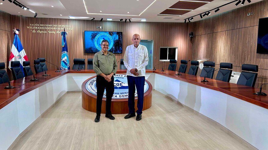 ¡Nueva ‘Vaina’ en el COE: Erdwin Olivares toma el mando y promete ‘meterle mano’ a las emergencias! Erdwin Olivares Asume Dirección del COE: Fortaleciendo la Gestión de Emergencias