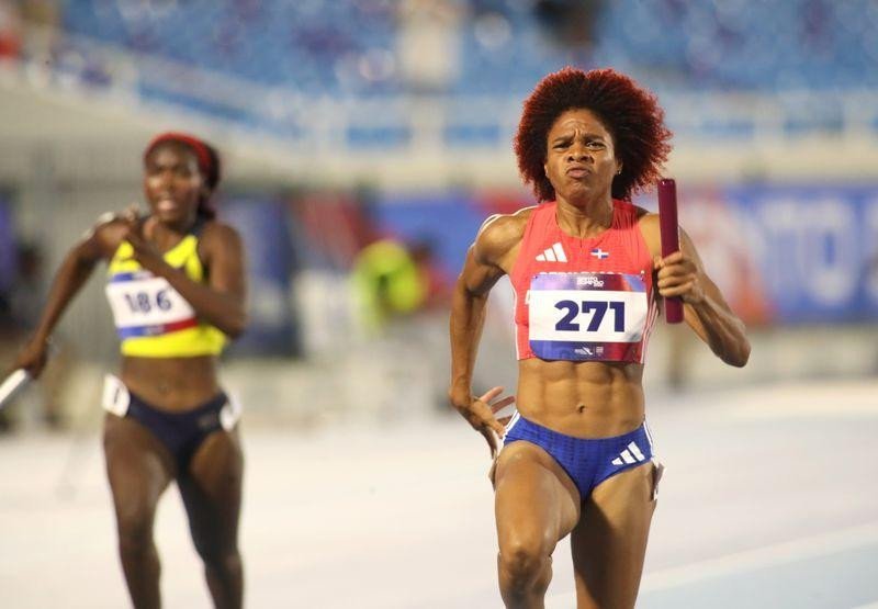 Estrella De Aza: La ‘Tiguera’ del Atletismo que Brilla con Luz Propia Estrella De Aza: La Tiguera del Atletismo que Brilla con Luz Propia