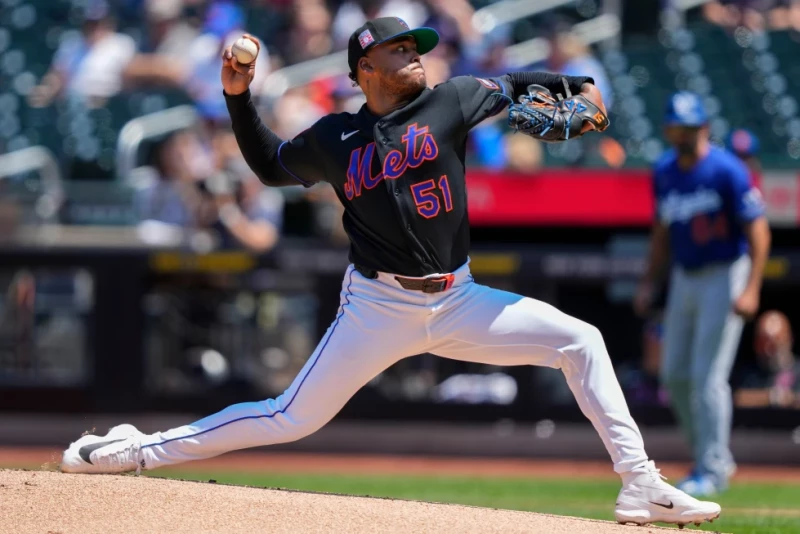 ¡Esa ‘vaina’ explotó! Freddy Peralta ‘se va en bola’ pa’ los Rays Freddy Peralta se traslada a los Rays en traspaso