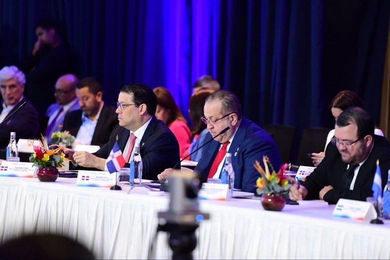 RD ‘ponchando’ en el BID: ¡La competitividad dominicana está de lo más bien! RD avanzando en el BID: La competitividad dominicana esta de lo mas bien