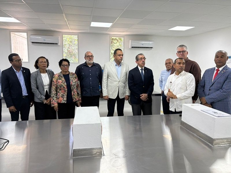 Chulo! Un Billete de Millones Impulsa la Planta de Lacteos de la UASD