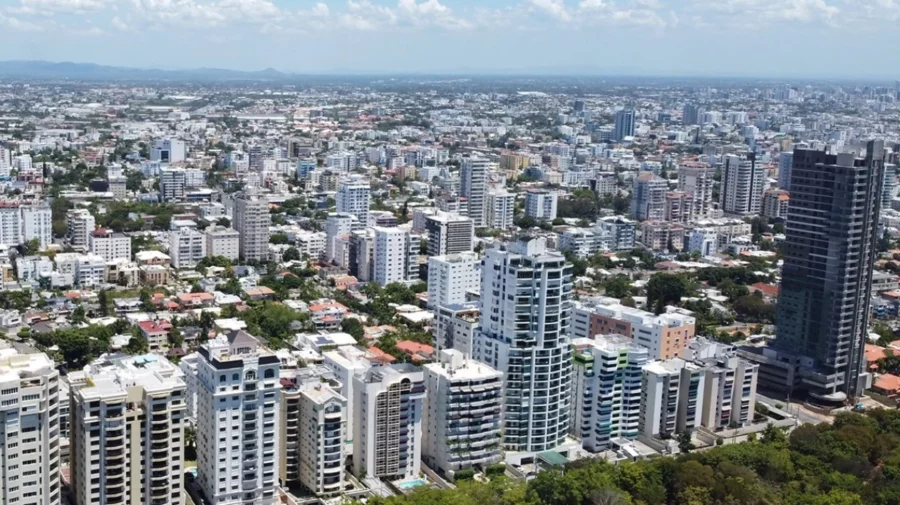 Economía Dominicana: ¡Un ‘Bule’ de Crecimiento! Gobierno Eleva Proyección del PIB Economía Dominicana: Un Bule de Crecimiento. Gobierno Eleva Proyección del PIB