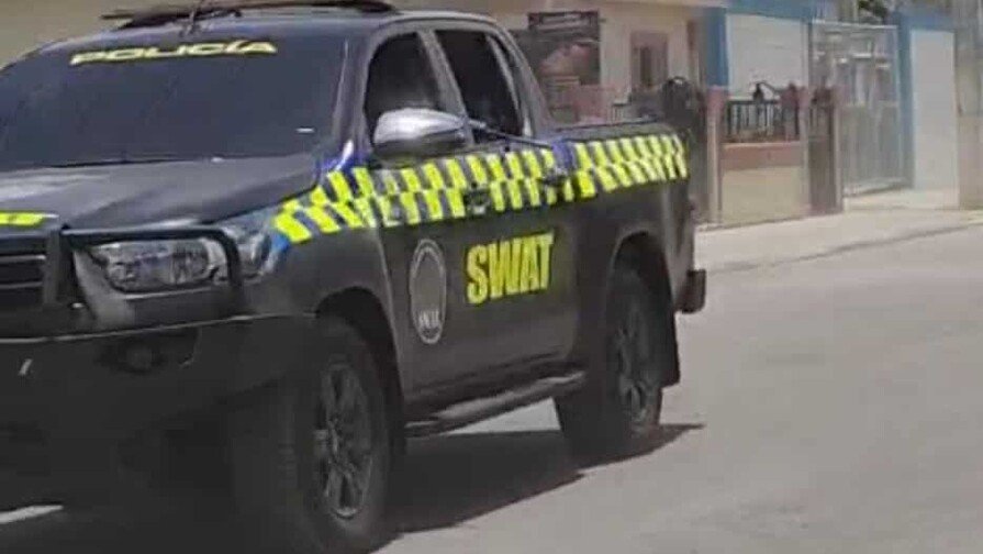 ¡Qué lío! Navarrete en ‘paro’ y grupos populares se desligan de balacera con la Policía Navarrete en paro y grupos populares se desligan de balacera con la Policia