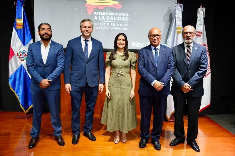 Industriales Dominicanos no se duermen: ¡A defender la ‘vaina’ de las exportaciones! Industriales Dominicanos defienden exportaciones ante políticas arancelarias de EE. UU.