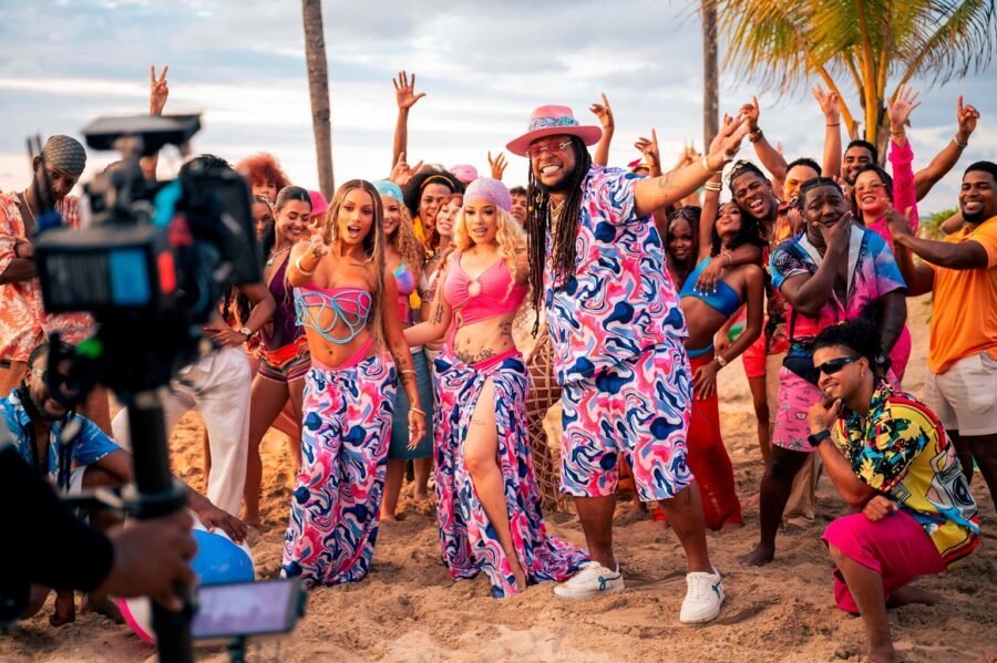 ¡’Klk’ con ‘Island’! La Insuperable y compañía rompen récords de una vez Island: La Insuperable y Colaboradores Rompen Récords
