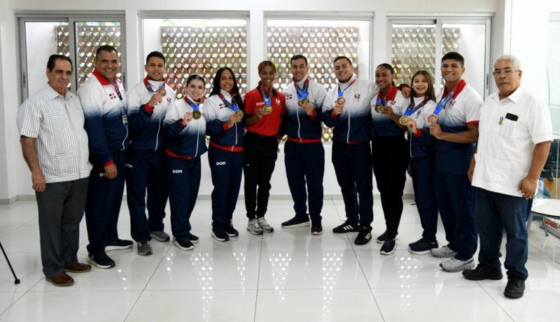 ¡El Karate Dominicano la ‘Rompió’ con un Bulto de Medallas en SD 2026! El Karate Dominicano Rompió Récords con Medallas en Santo Domingo 2026