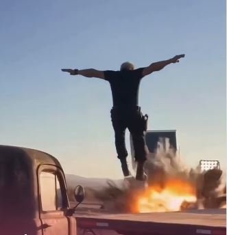 ¡A sus 80, Sylvester Stallone se la ‘comió’ con sus escenas de acción! A sus 80, Sylvester Stallone se la comió con sus escenas de acción