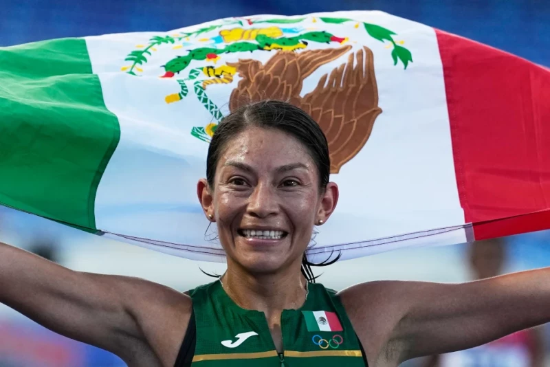 ¡Qué ‘Vaina’! México Récord Dorado en Centroamericanos y Galván ‘Bacana’ en la Pista México Récord Dorado en Centroamericanos y Galván Destaca en la Pista