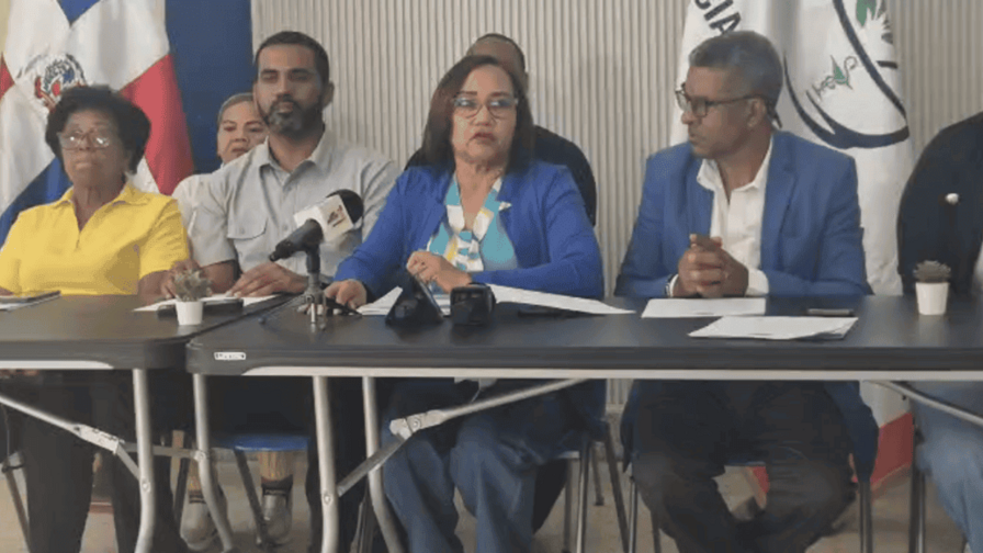 Conasalud Exige Soluciones al Gobierno por Tres Años de Espera