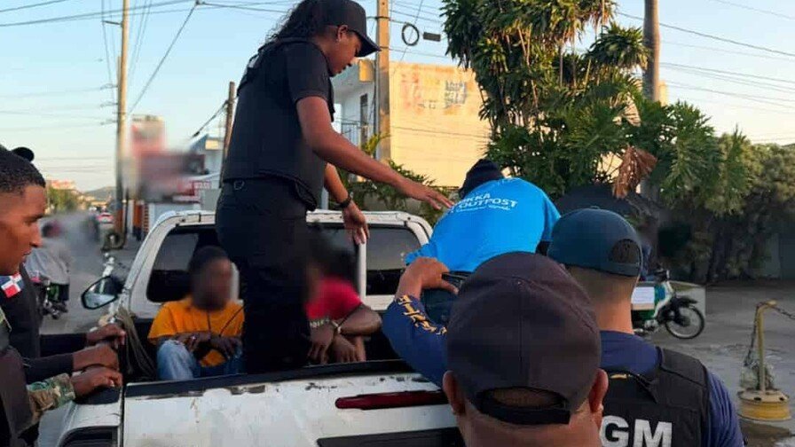 La Migración ‘ta’ en su vaina: Más de 250 mil indocumentados procesados en 2026 La Migración está en su vaina: Más de 250 mil indocumentados procesados en 2026