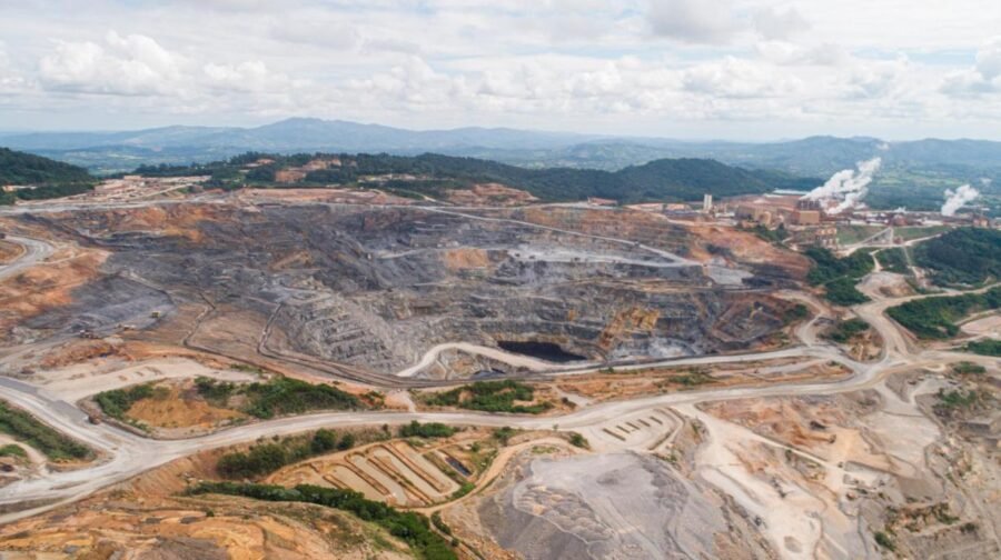 Minería: ¡Los ‘Chelitos’ Más Jugosos del País, Según la ONE! Minería: Los salarios más altos del país, según la ONE