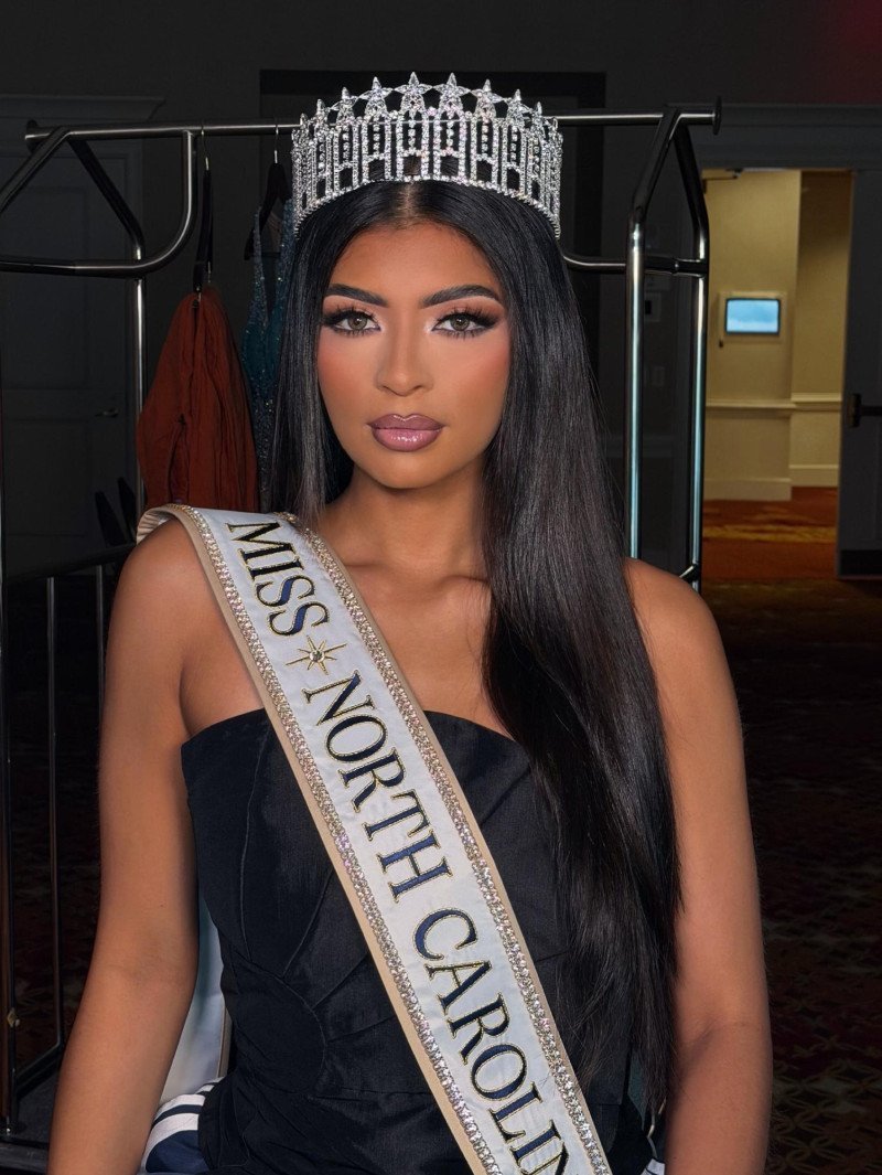 Destituyen a Miss Carolina del Norte por presunta conducta racista