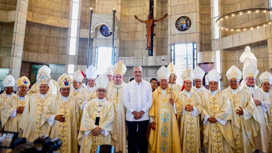 ¡Klk en La Vega! Nuevo Obispo Promete Una Iglesia ‘Abierta y sin Chercha’ Nuevo Obispo Promete Una Iglesia Abierta y sin Divisiones en La Vega