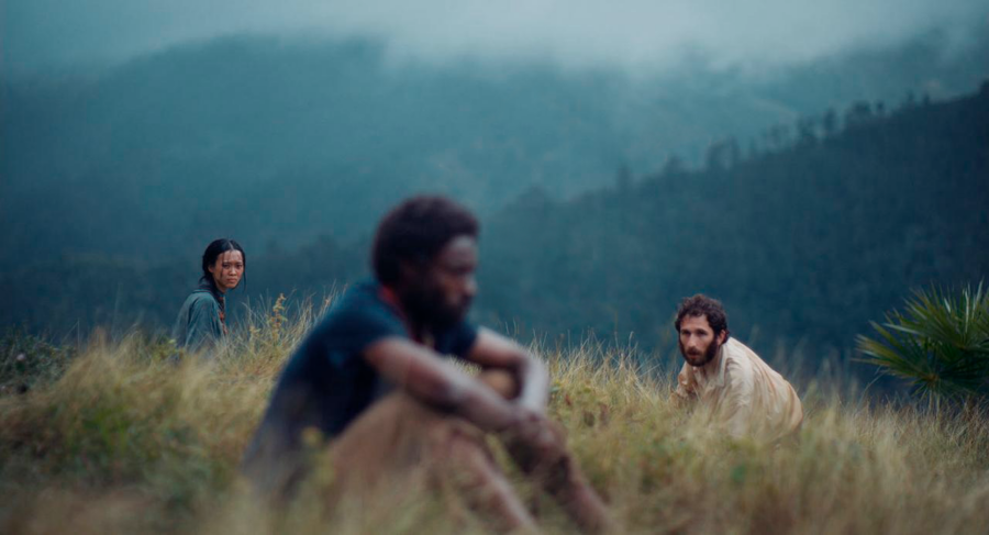 ¡Klk con ‘Bajo el Mismo Sol’ en RD! Un ‘Viaje’ Cinematográfico que la Bota Bajo el Mismo Sol en República Dominicana: Un Viaje Cinematográfico Estrena