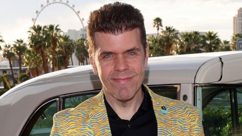 Perez Hilton: ¡un ‘lío’ en TikTok por salud mental! Perez Hilton: Crisis de salud mental en TikTok
