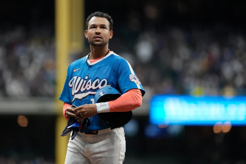 ¡Un ‘Cambio Heavy’ Sacude la MLB: Guardianes y Cerveceros en un ‘Relajo’ de Talentos! Cambio en la MLB Guardianes y Cerveceros