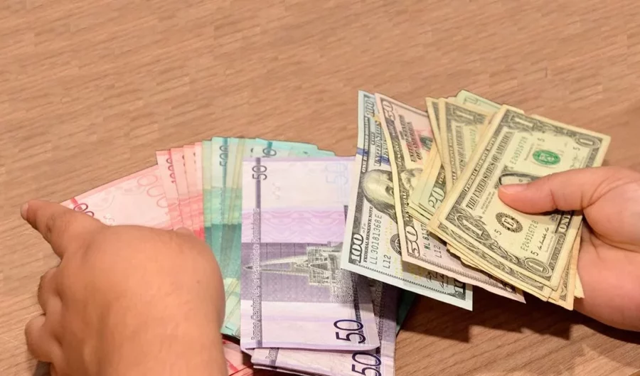 El peso dominicano está que rompe: ¿Se sostiene o es un tigueraje monetario?