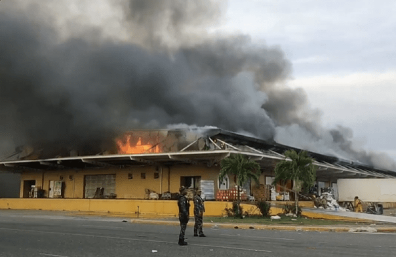 ¡Candela y Zozobra! Los Incendios que Azotan Nuestro Patio Dominicano Incendios que Azotan Nuestro Patio Dominicano