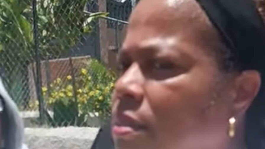 Allanamiento en Barahona: ¡El ‘tigueraje’ pide justicia por ‘Susu’! Allanamiento en Barahona: La gente pide justicia por Susu