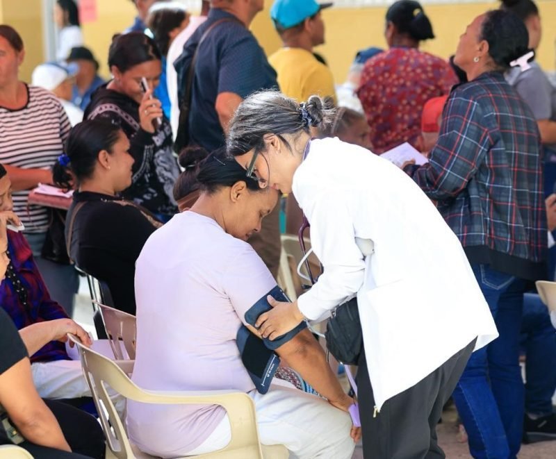 ¡Un Coro Bacano! ‘Salud’ y Bienestar llegan a Constanza de la mano de HOMS y Rehabilitación HOMS y Rehabilitación organizan jornada de salud en Constanza