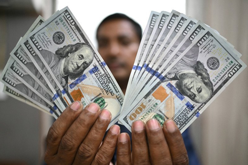 ¡Remesas ‘Acelerá’! Dólares Fluyen Récord y el Peso se Pone ‘Duro’ Remesas Aceleradas: Dólares Fluyen Récord e Impulsan el Peso Dominicano